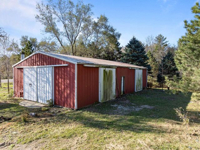 W1049 County Road D, Burlington, WI 53105