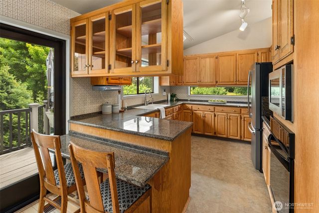 1677 North Fork Road, Chehalis, WA 98532