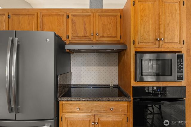 1677 North Fork Road, Chehalis, WA 98532