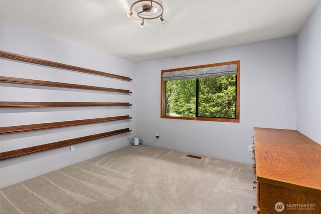 1677 North Fork Road, Chehalis, WA 98532