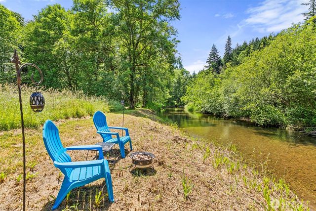 1677 North Fork Road, Chehalis, WA 98532