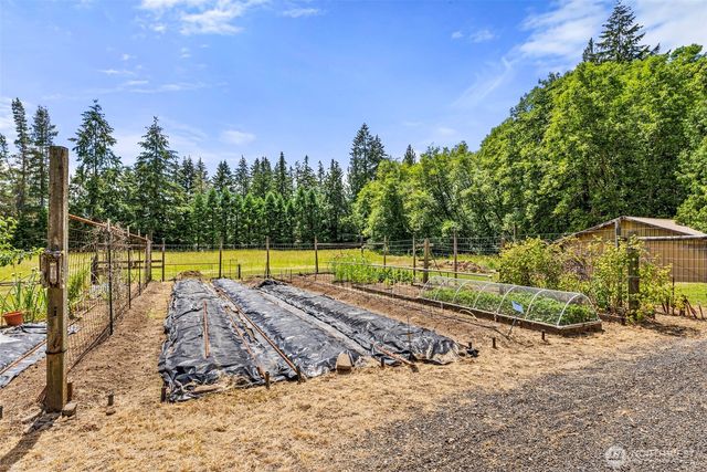 1677 North Fork Road, Chehalis, WA 98532