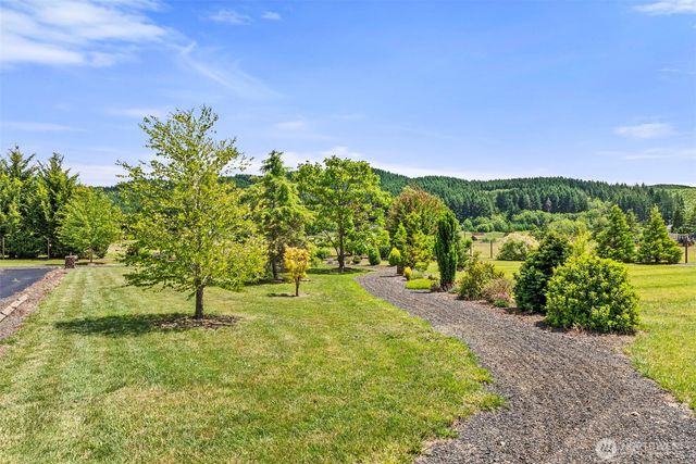 1677 North Fork Road, Chehalis, WA 98532