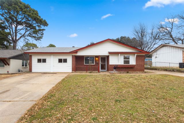 501 Franklin Drive, Euless, TX 76040