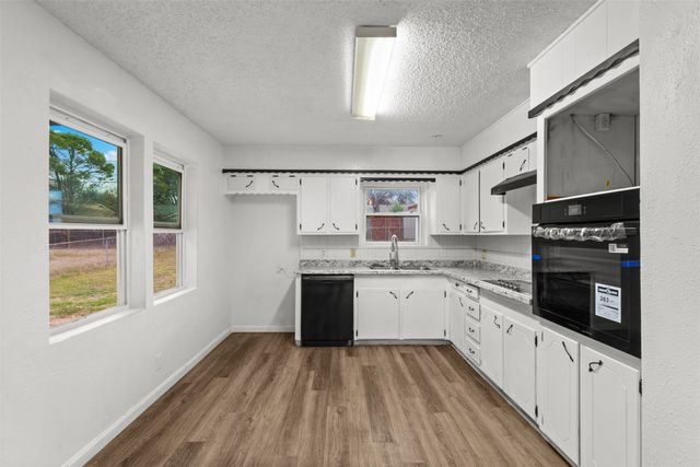 501 Franklin Drive, Euless, TX 76040