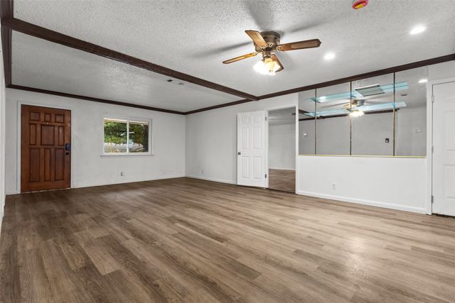 501 Franklin Drive, Euless, TX 76040