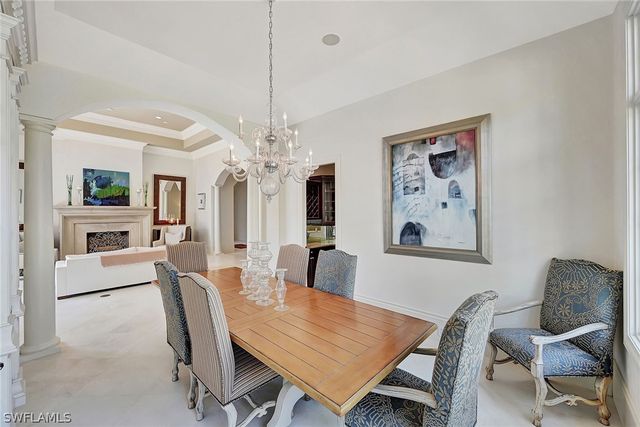 2052 Isla Vista LN, Naples, FL 34105