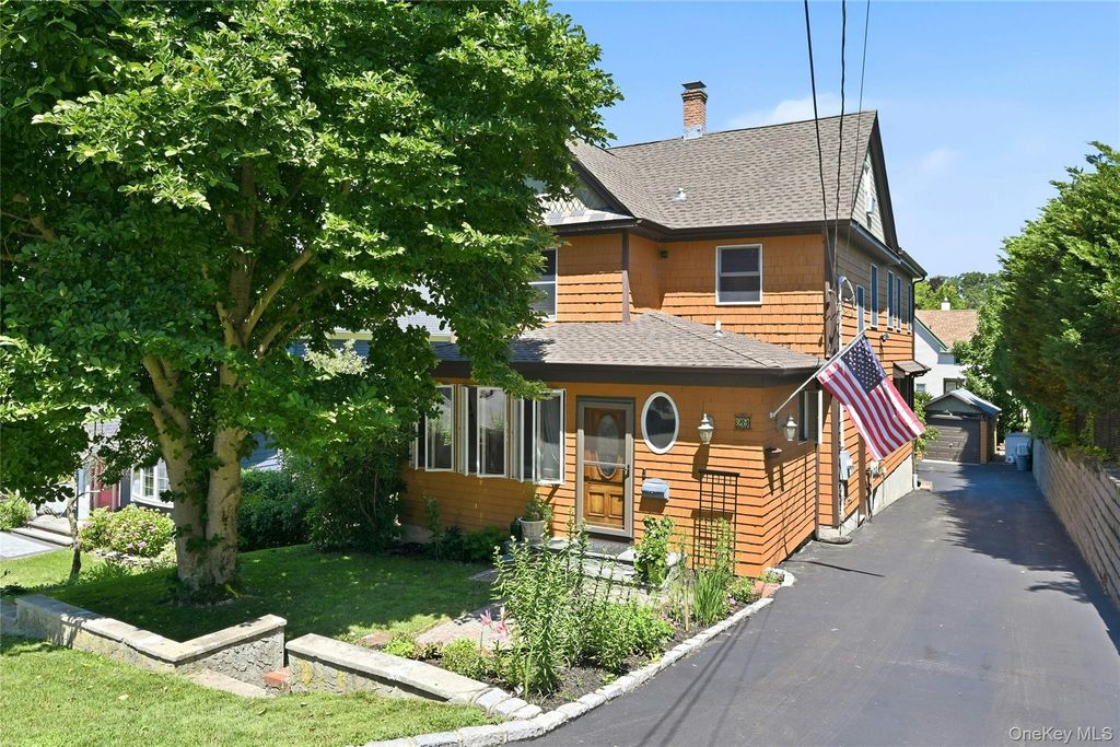 29 Vail Street, Northport, NY 11768