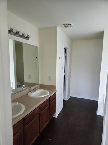 4016 Tarpon Springs Drive, Fort Worth, TX 76123