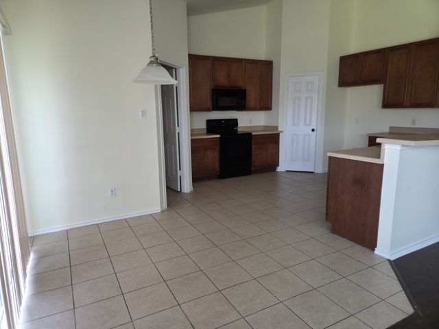 4016 Tarpon Springs Drive, Fort Worth, TX 76123