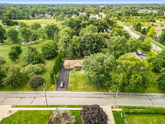 351 Burlington Beach Road, Valparaiso, IN 46383