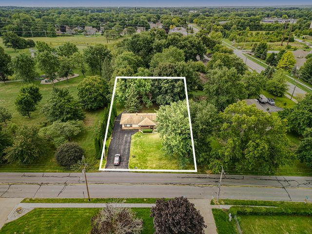 351 Burlington Beach Road, Valparaiso, IN 46383