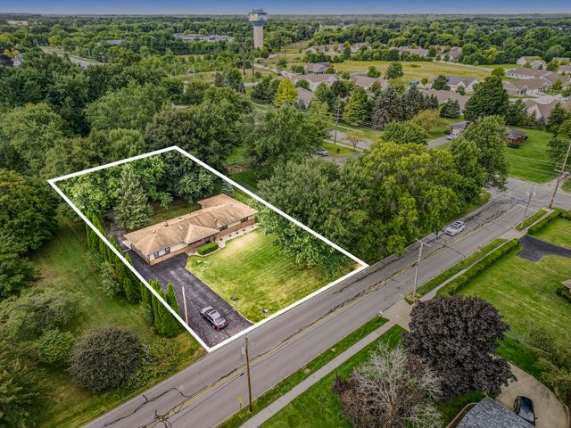 351 Burlington Beach Road, Valparaiso, IN 46383