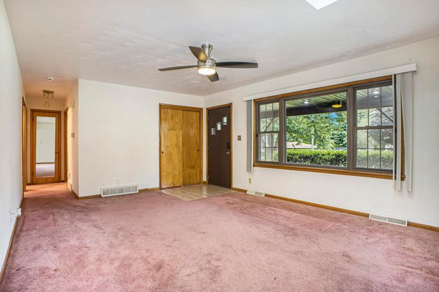 351 Burlington Beach Road, Valparaiso, IN 46383