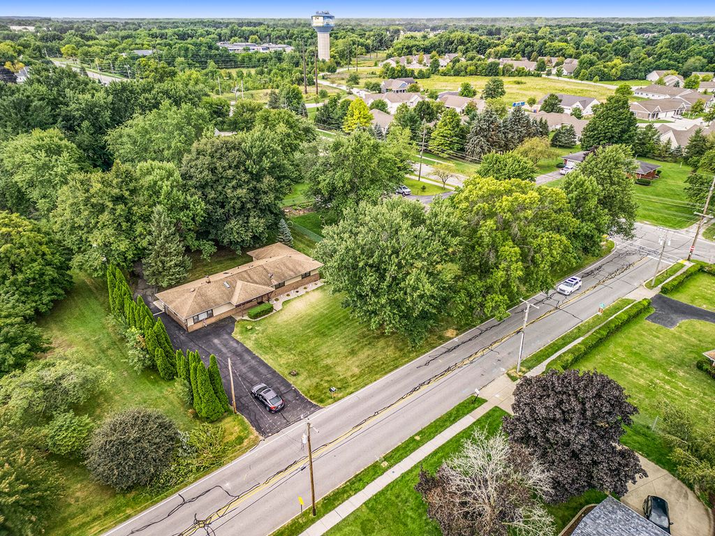 351 Burlington Beach Road, Valparaiso, IN 46383