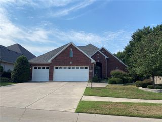 9909 Grandview Drive, Denton, TX 76207