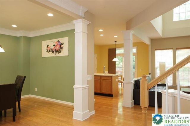 1812 MAJESTIC Drive, South Whitehall Twp, PA 18069