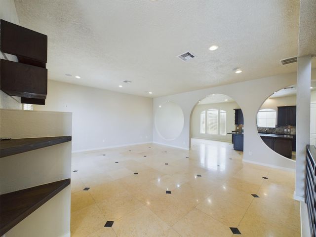 2611 Lawrence Street, Houston, TX 77008