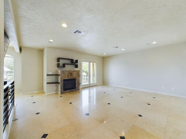 2611 Lawrence Street, Houston, TX 77008