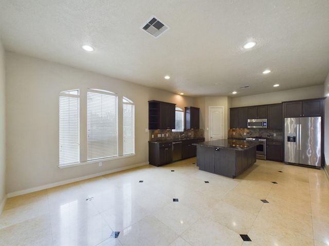 2611 Lawrence Street, Houston, TX 77008