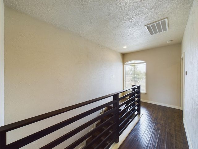 2611 Lawrence Street, Houston, TX 77008