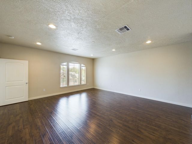 2611 Lawrence Street, Houston, TX 77008