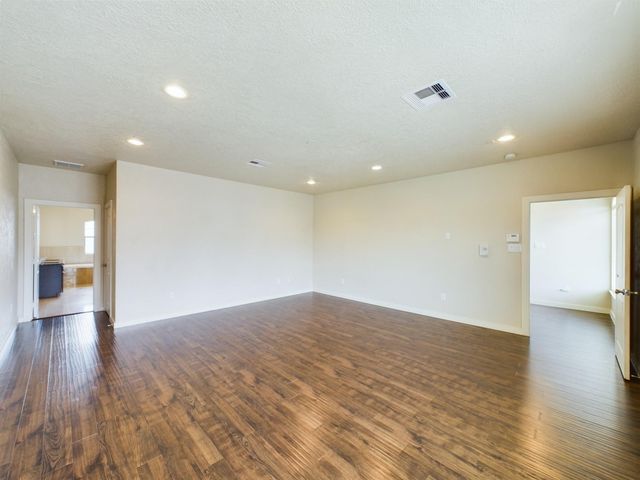 2611 Lawrence Street, Houston, TX 77008