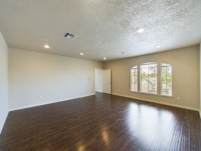 2611 Lawrence Street, Houston, TX 77008