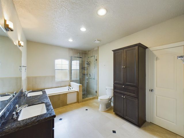 2611 Lawrence Street, Houston, TX 77008