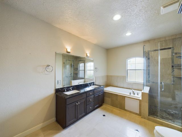 2611 Lawrence Street, Houston, TX 77008