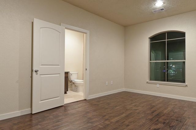 2611 Lawrence Street, Houston, TX 77008