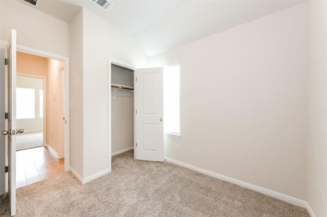 1021 Round Bale RD, Hutto, TX 78634