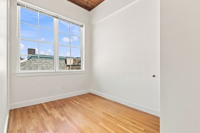 155 Brookline St 8, Cambridge, MA 02139
