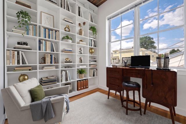 155 Brookline St 8, Cambridge, MA 02139