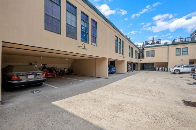 155 Brookline St 8, Cambridge, MA 02139