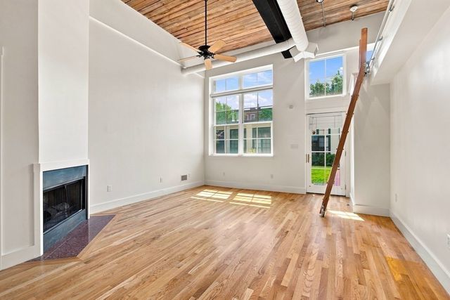 155 Brookline St 8, Cambridge, MA 02139