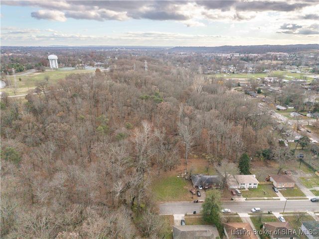 312 Pimlico Drive, New Albany, IN 47150