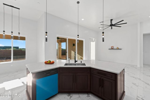 13598 S High Haven Mesa, Vail, AZ 85641