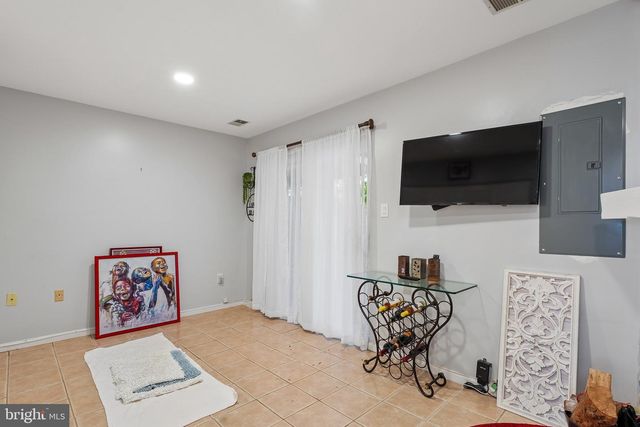 18219 FOX CHASE CIR, Olney, MD 20832