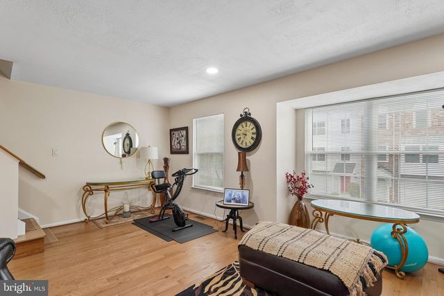 18219 FOX CHASE CIR, Olney, MD 20832