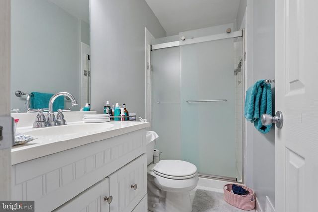 18219 FOX CHASE CIR, Olney, MD 20832
