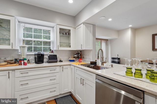 18219 FOX CHASE CIR, Olney, MD 20832