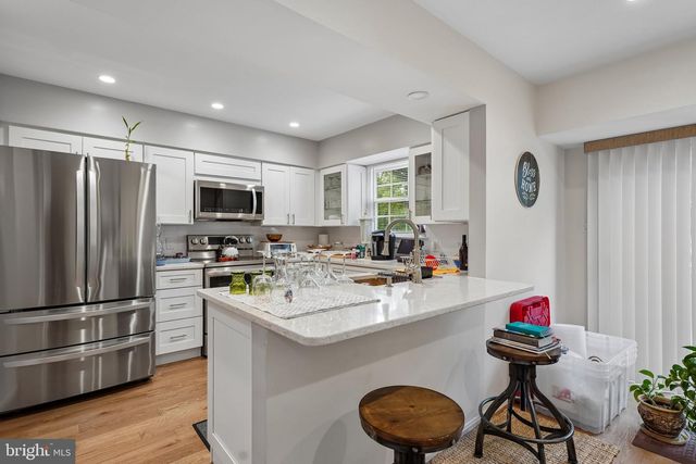 18219 FOX CHASE CIR, Olney, MD 20832