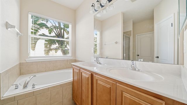 1121 Overdale Rd, St Augustine, FL 32080