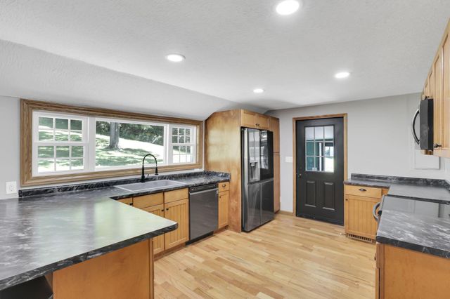 2128 N County Road 51, Somerset, OH 43783