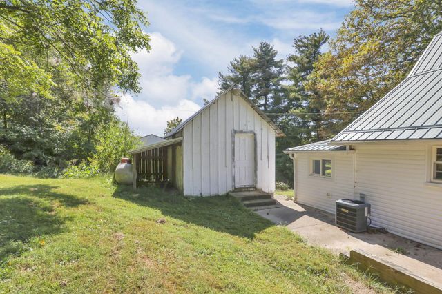 2128 N County Road 51, Somerset, OH 43783