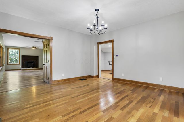 2128 N County Road 51, Somerset, OH 43783