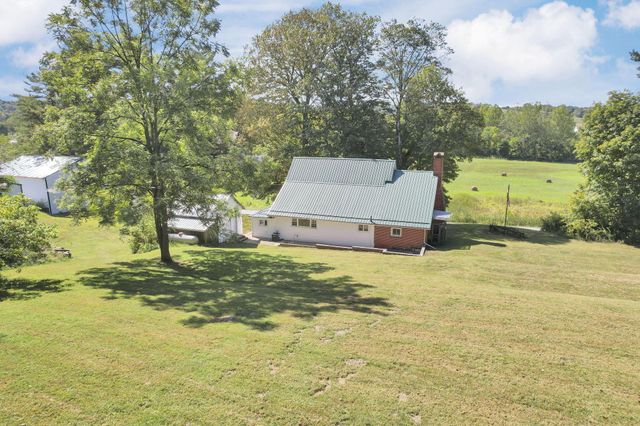 2128 N County Road 51, Somerset, OH 43783