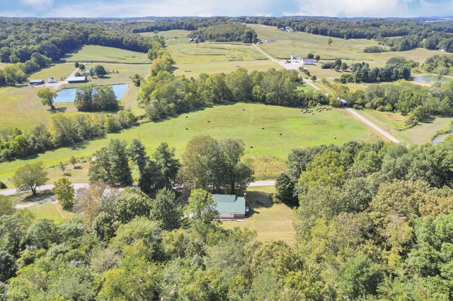 2128 N County Road 51, Somerset, OH 43783