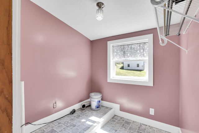 2128 N County Road 51, Somerset, OH 43783